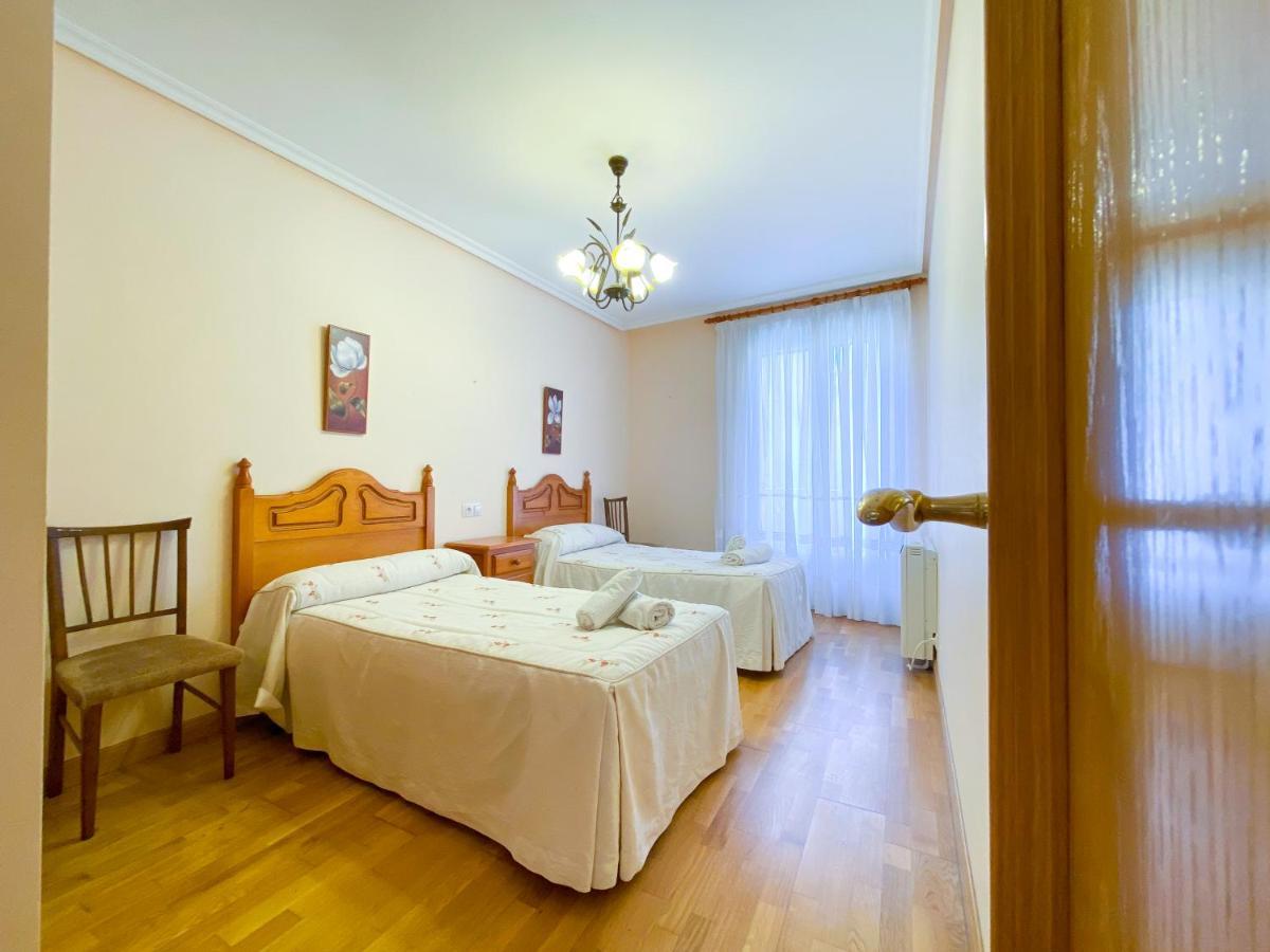 Vivienda Turistica Los Leones ベルランガ・デ・ドゥエロ エクステリア 写真