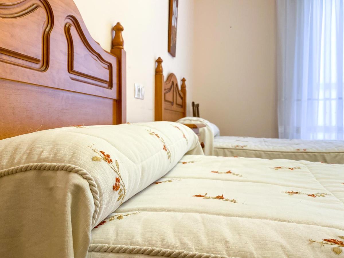 Vivienda Turistica Los Leones ベルランガ・デ・ドゥエロ エクステリア 写真